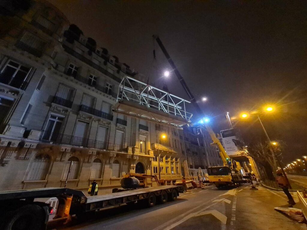 csv10800-Demontage-de-charpente-bouygues-web