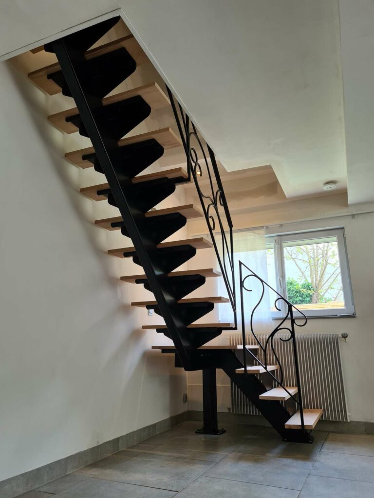 csv06000-fabricant-escalier-metal-bois-sur-mesure-web Escaliers Métalliques Sur Mesure et Garde-Corps
