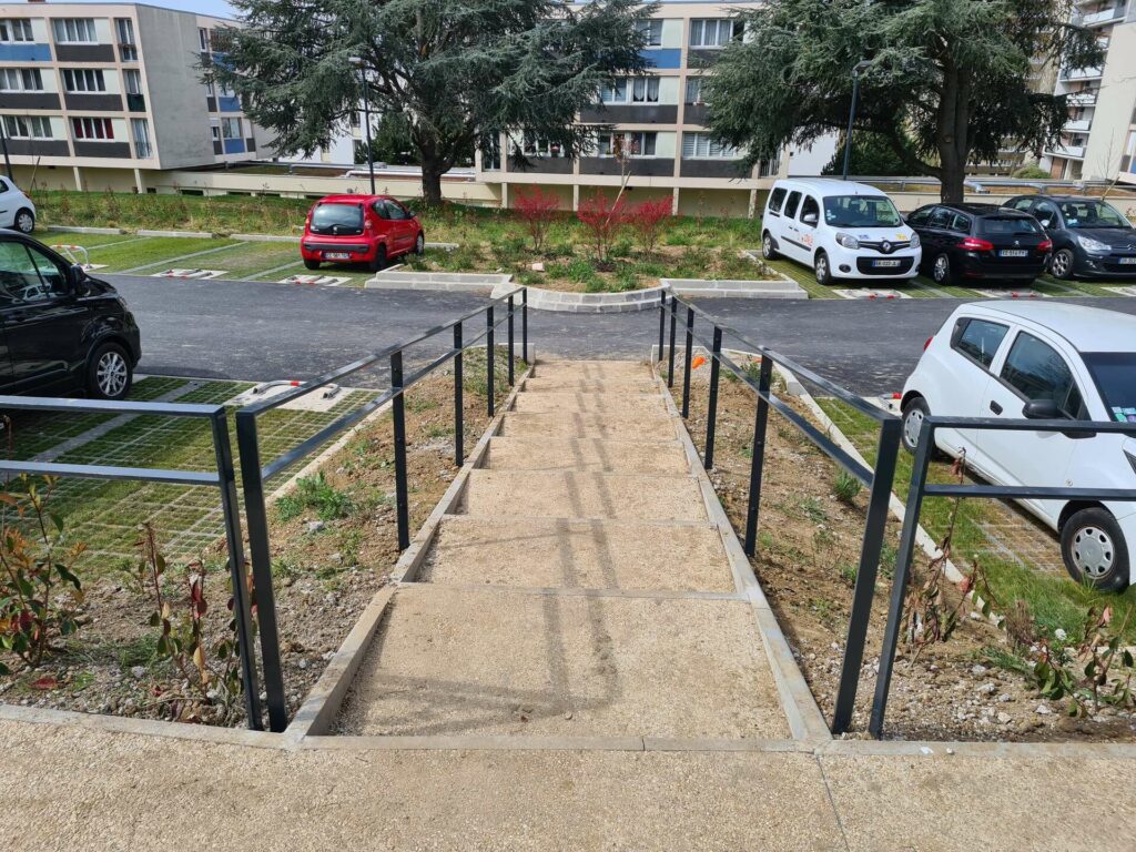 csv04500-garde-corps-web Escaliers Métalliques Sur Mesure et Garde-Corps